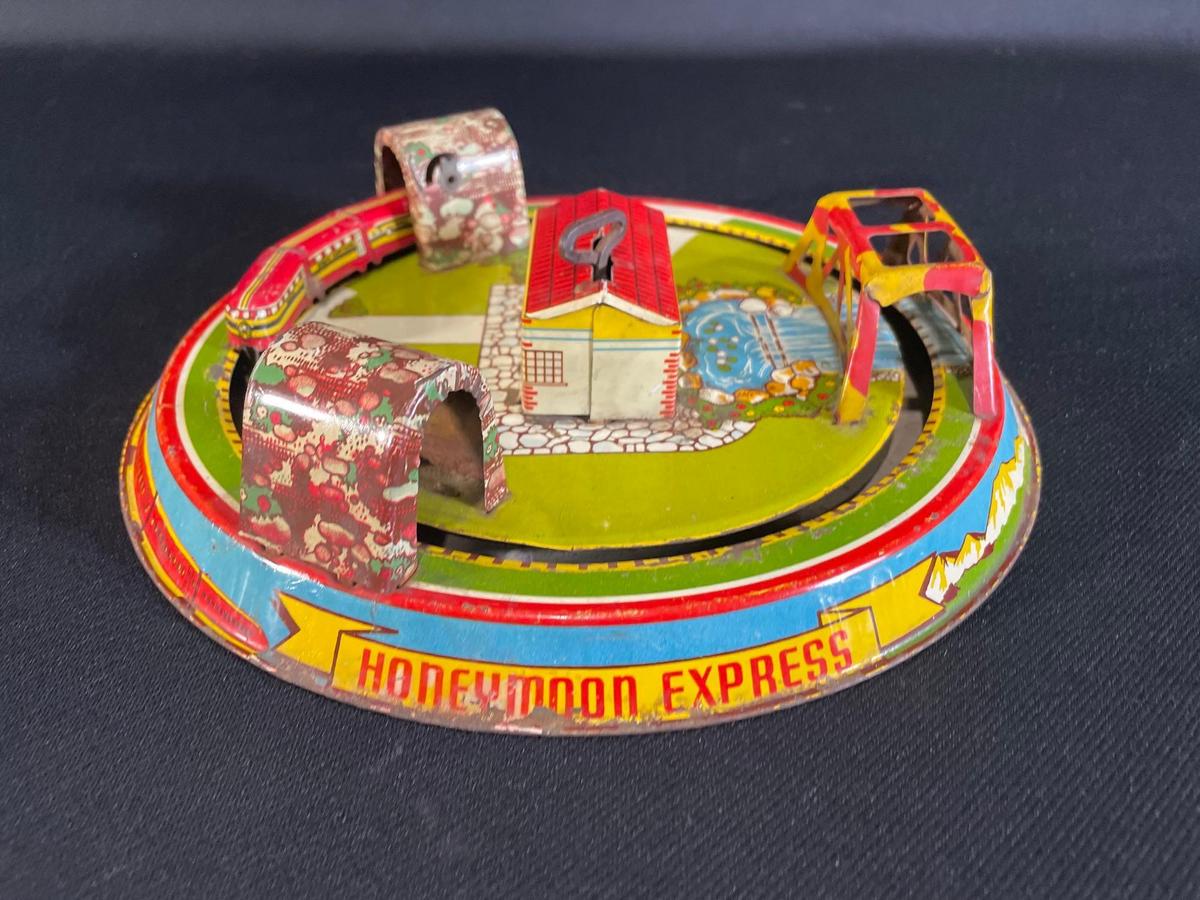 Marx "Honeymoon Express" Tin Litho Wind Up Toy