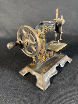 Muller No.5 toy sewing machine