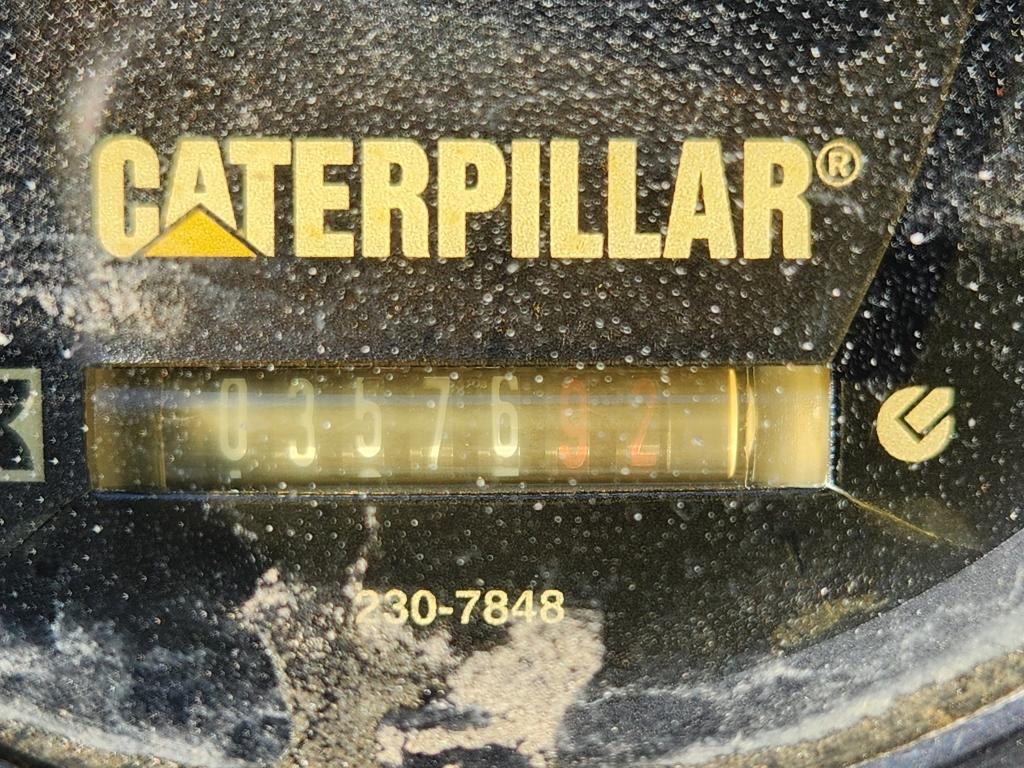 Caterpillar Cb-224e Roller