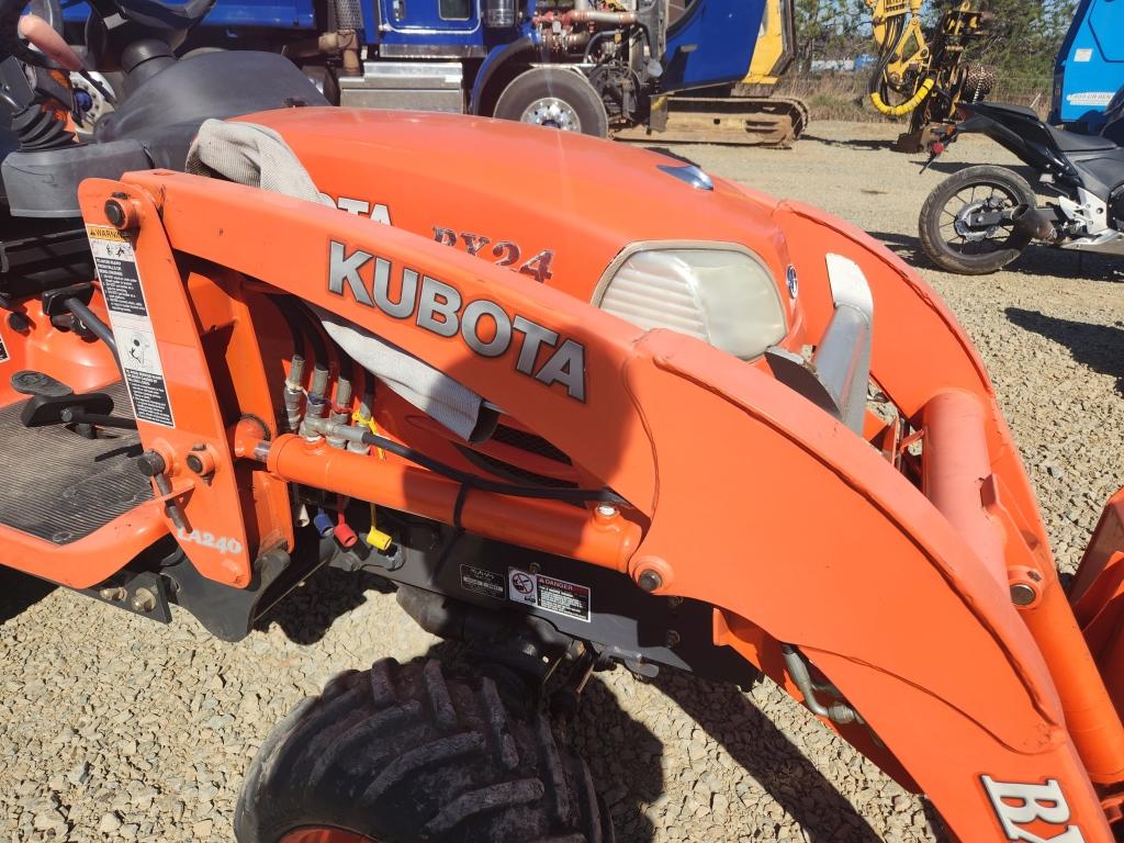 Kubota Bx24 4x4 Tractor Loader/backho
