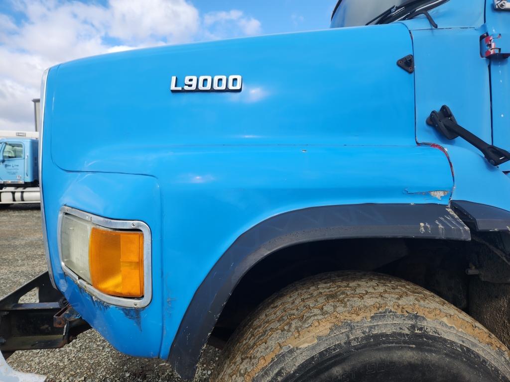 1995 Ford L9000 Boom Truck