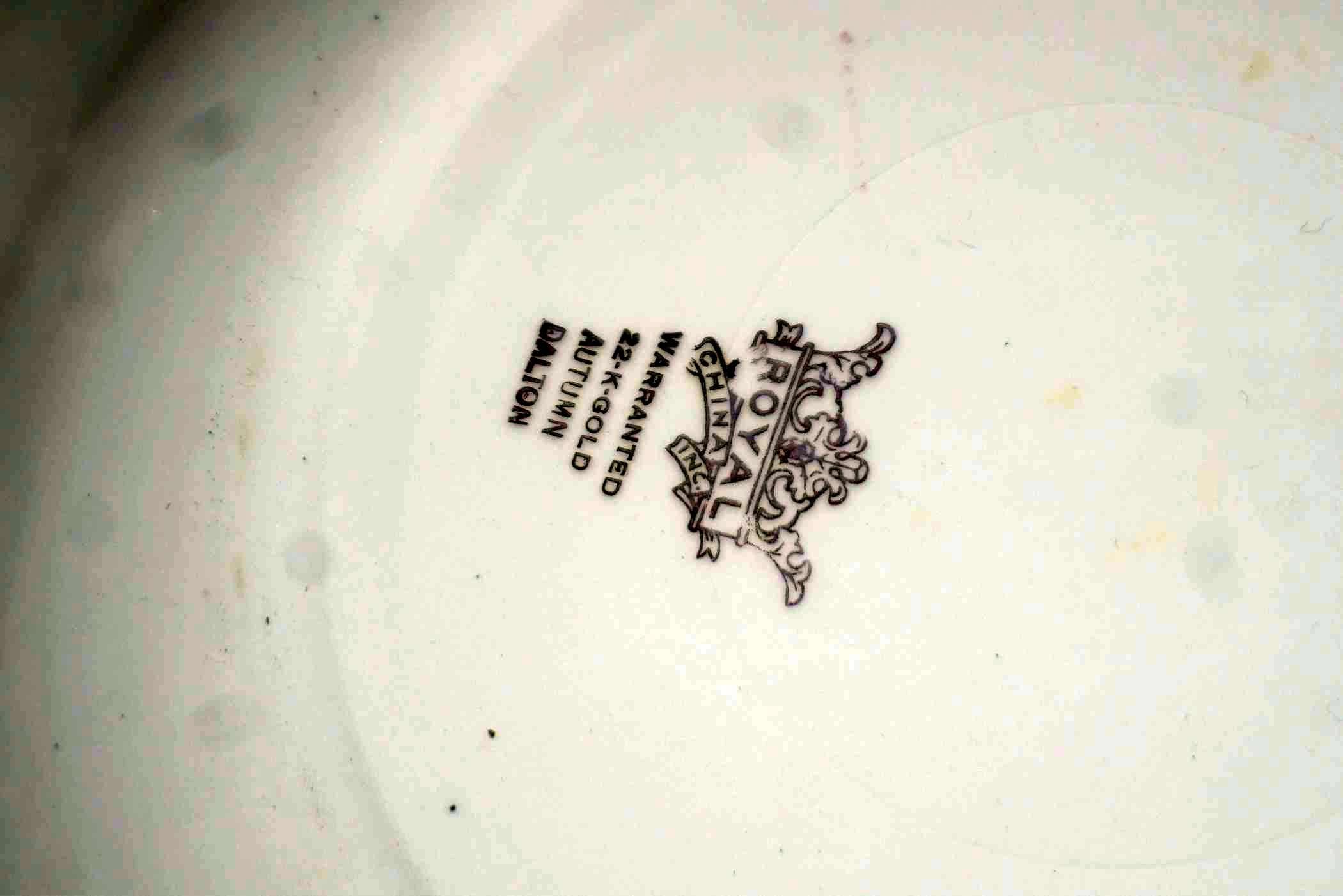 Royal China Dish Set (Some Cracks) - Warranted 22K Gold