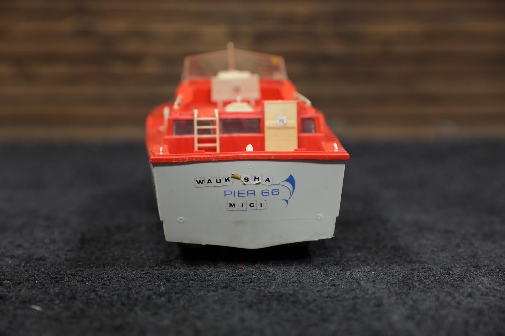 Phillips 66 Power Yacht Toy Boat
