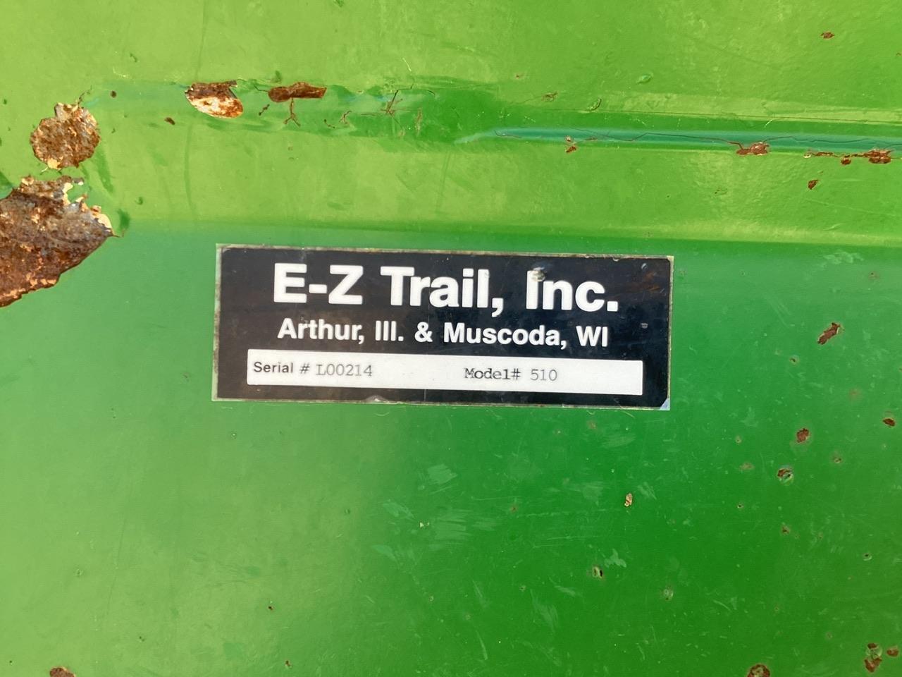 EZ Trail 510 Grain Cart