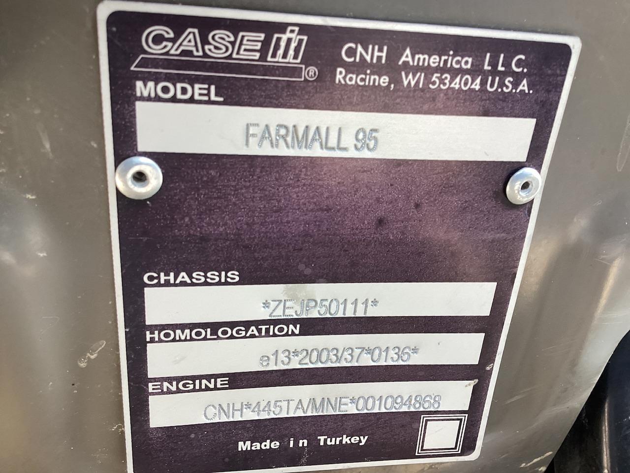 Case IH Farmall 95 Tractor w/Case IH L570 Loader