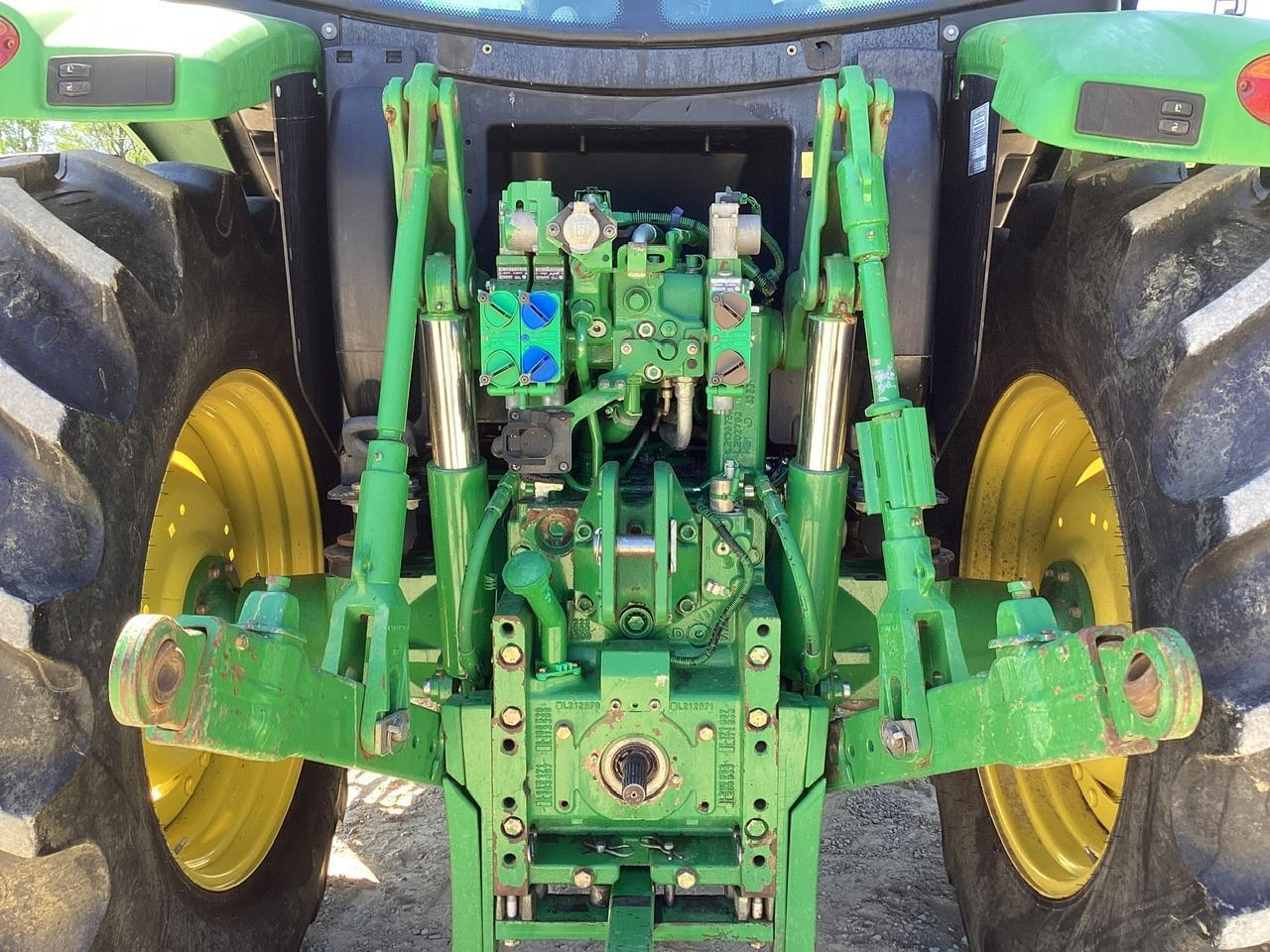 2015 John Deere 6125R Tractor w/ JD H310 Front End Loader