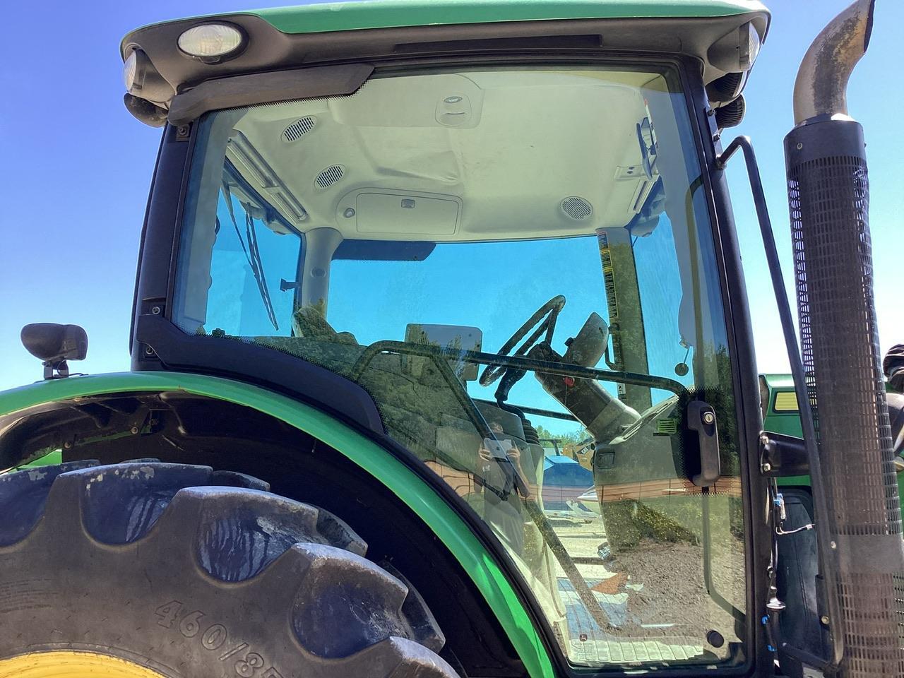 2015 John Deere 6125R Tractor w/ JD H310 Front End Loader