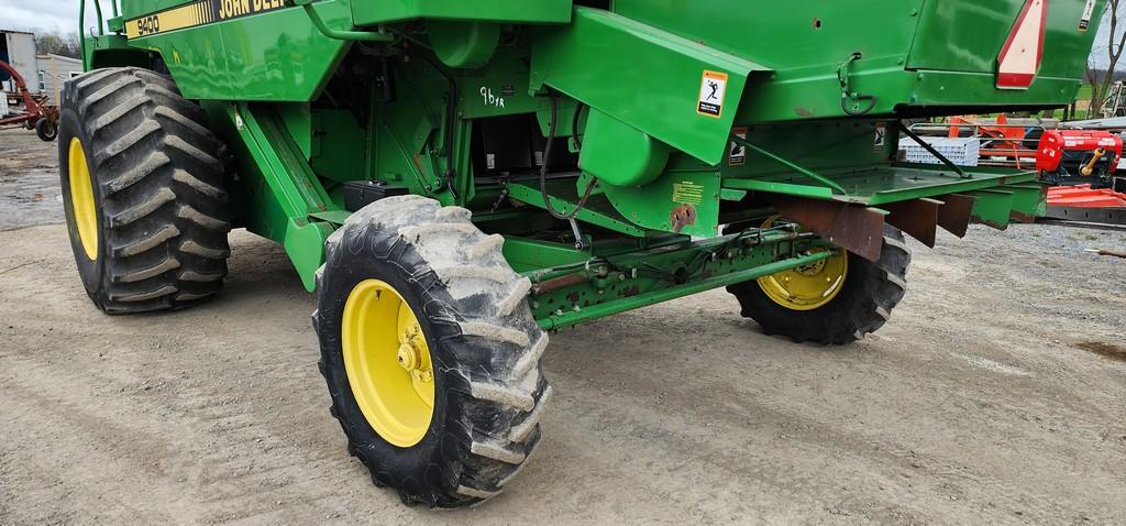 1996 John Deere 9400 Combine (RIDE AND DRIVE) (SHARP) (ONE OWNER)