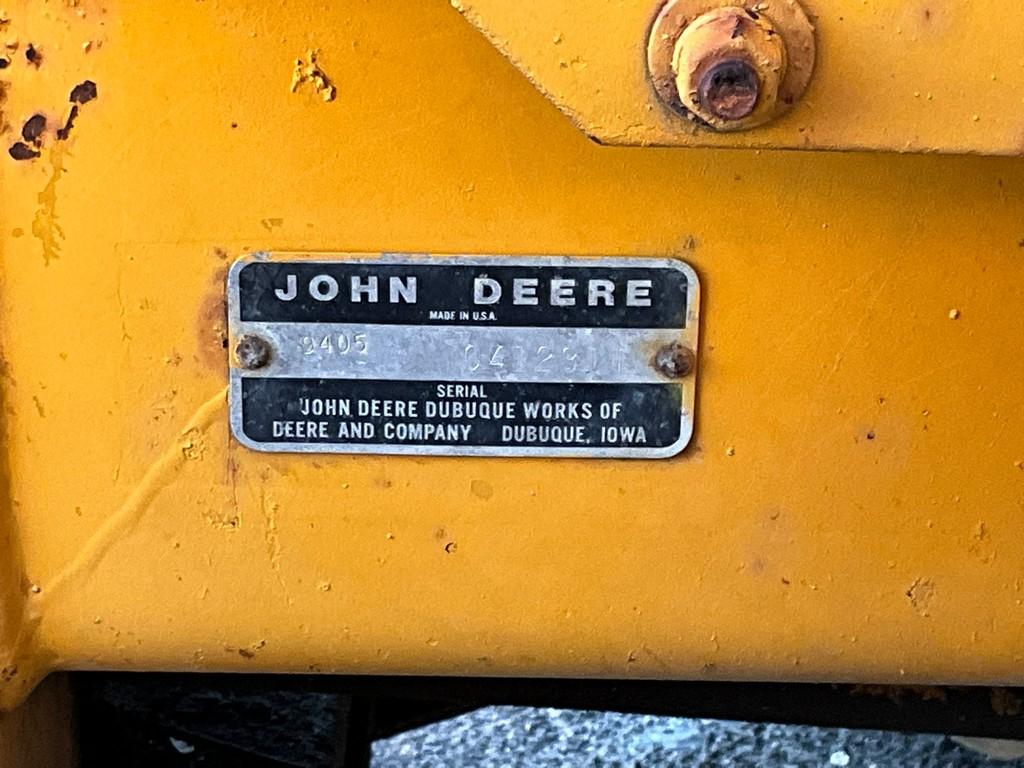 John Deere 310-A Backhoe (RUNS)