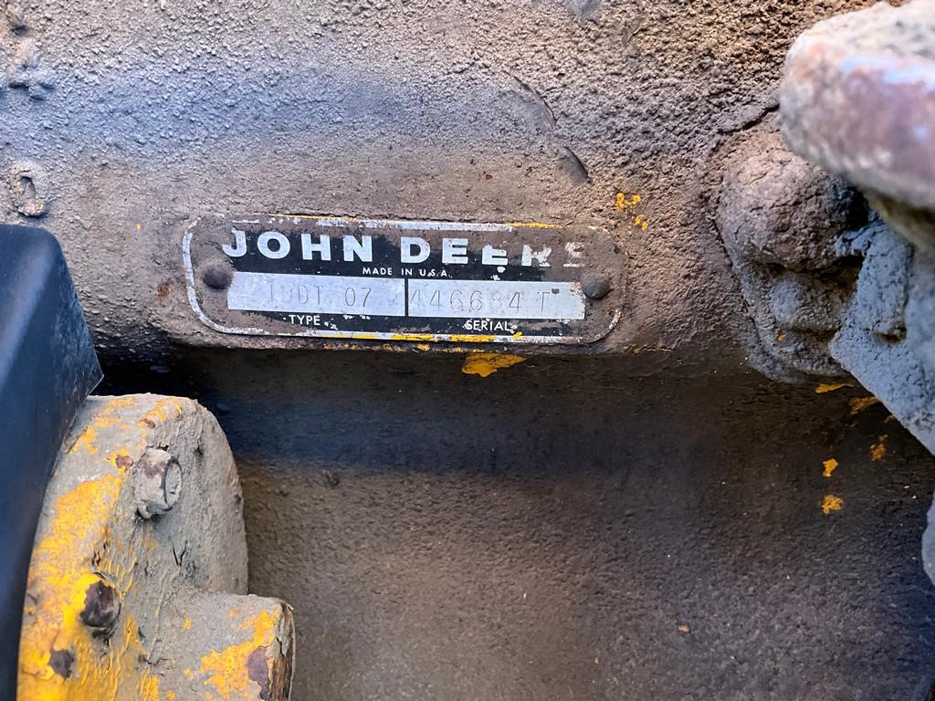 John Deere 310-A Backhoe (RUNS)