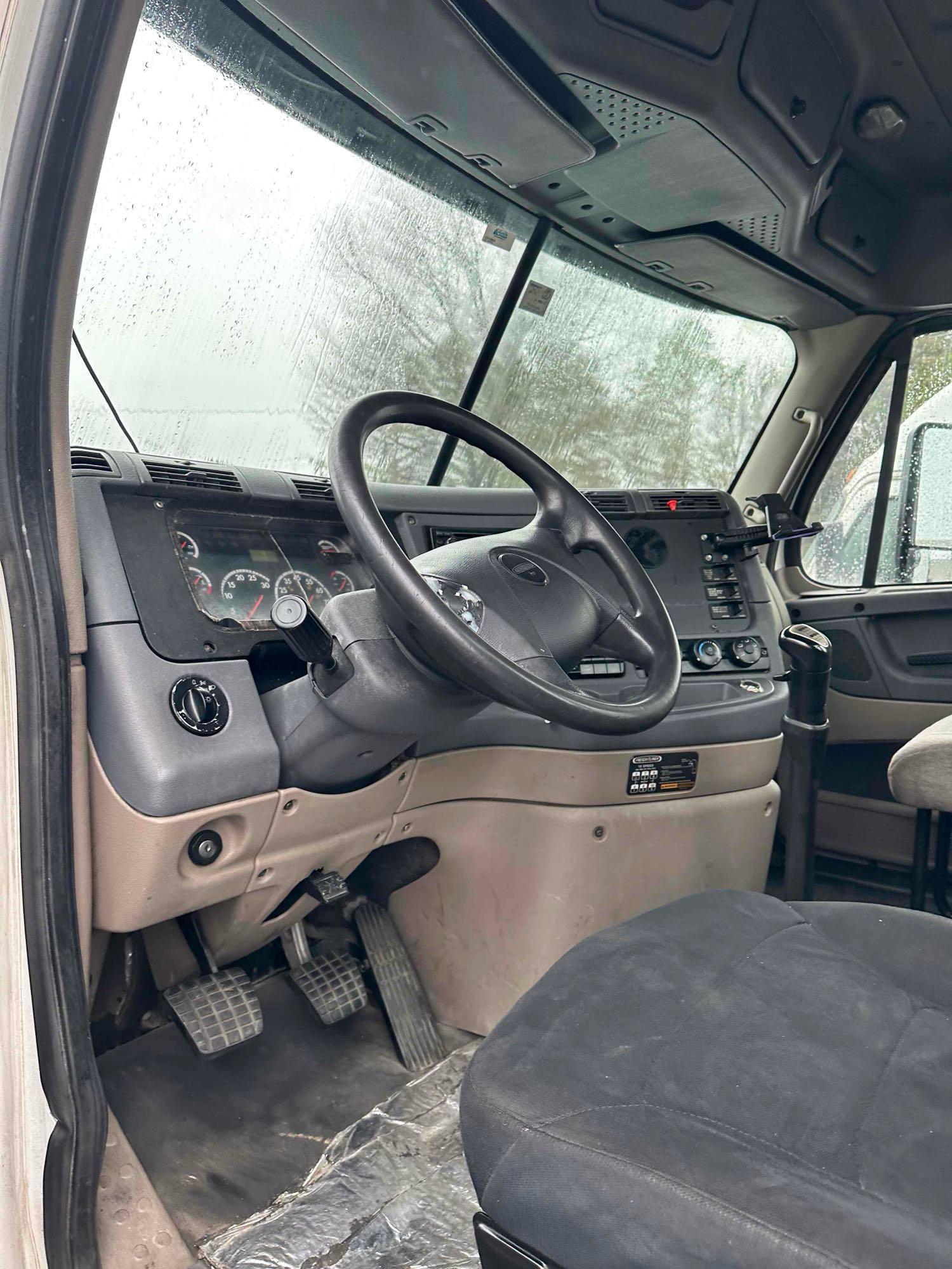 2012 FREIGHTLINER CASCADIA T/A TRUCK TRACTOR
