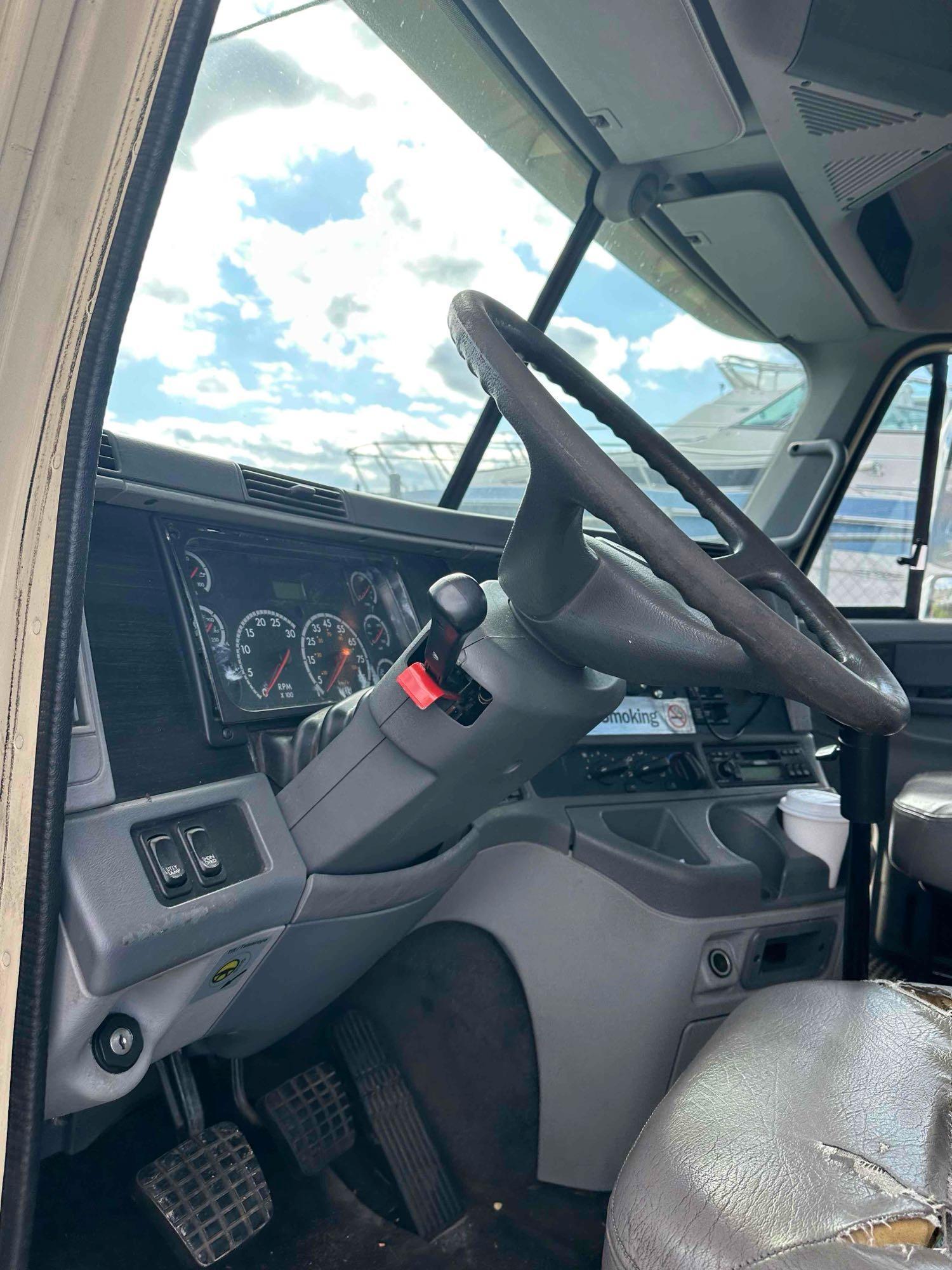 2005 FREIGHTLINER COLUMBIA T/A TRUCK TRACTOR