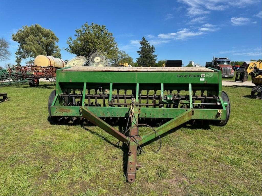 Great Plains 8300 13ft End Wheel Drill