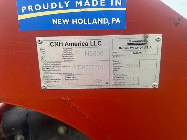 New Holland H6830 2014