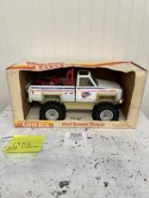 1986 Tonka CarQuest Mud Runner Pickup with 3-Wheeler ATV in original box