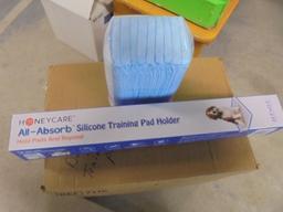 Honeycare Silocone Puppy Training Pad Holder w/ 15 Packs of Training Pads