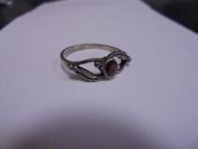 Vintage Ladies Sterling Silver & Ruby Ring