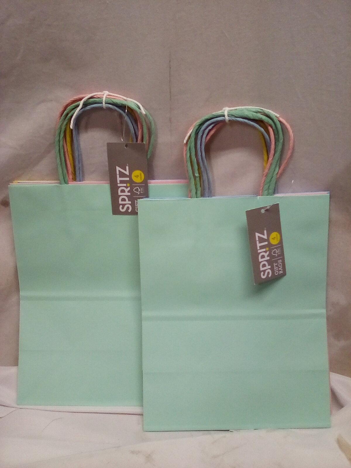 Spritz Gift Bags 4 Count. Qty 2.