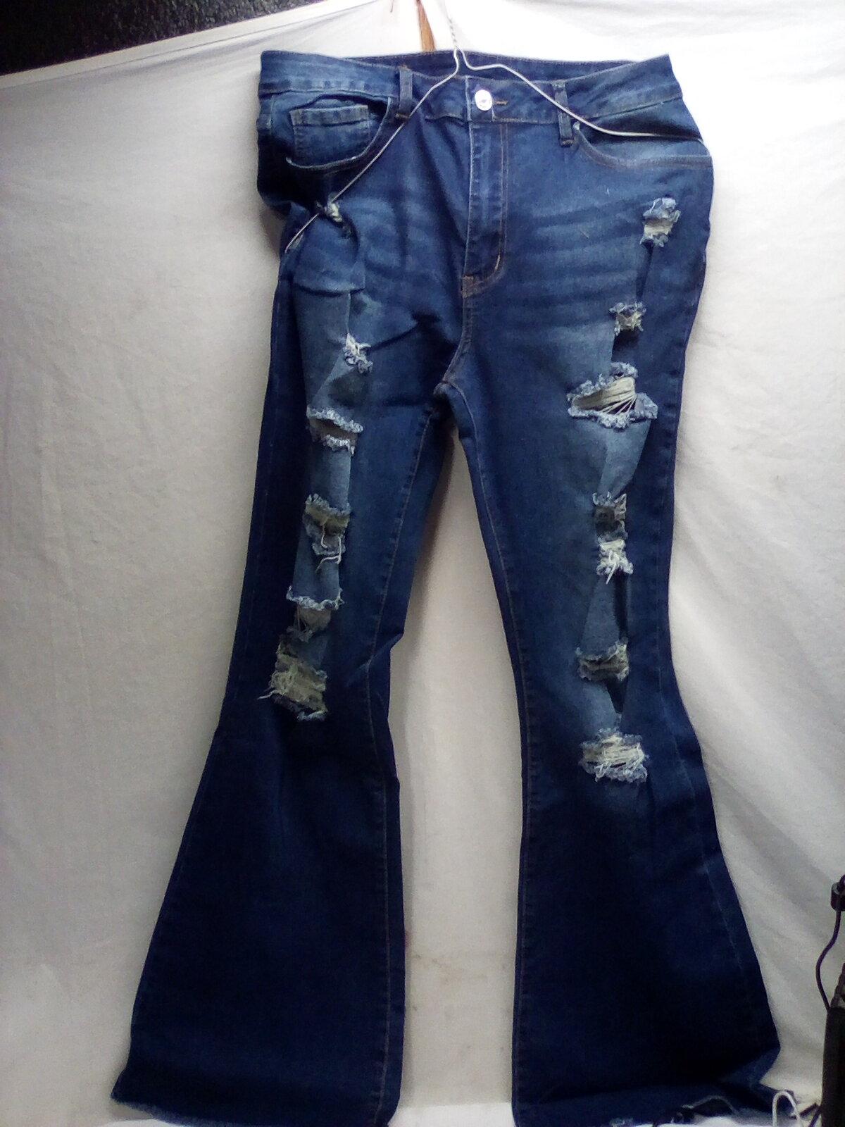 QTY 1 Jeans with hole decorations, size XL