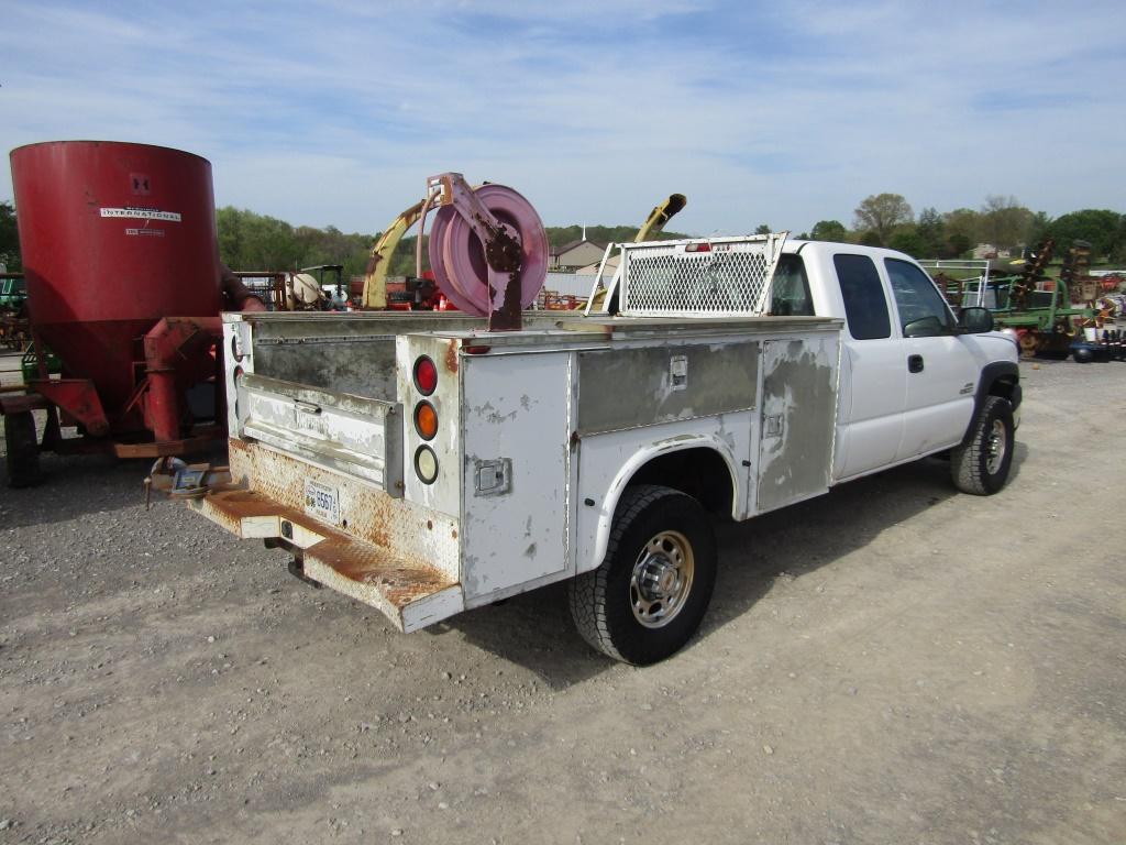 2006 CHEVY 3500 SERVICE TRUCK W/ TITLE