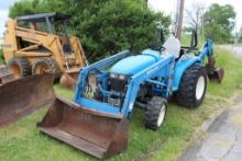 New Holland Tractor / Backhoe