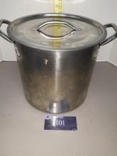 Large Stock Pot with lid
