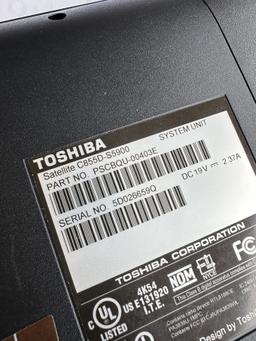 TOSHIBA Satellite C855D-S5900 Laptop