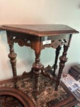 Nice Wooden Side Table/End Table (Local Pick Up Only)