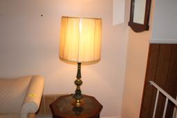 Coffee Table, 2 End Tables and 2 Matching Lamps