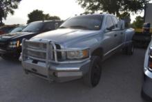 2004 DODGE 3500 PICKUP 4X4 (LOCKING MECHANISM IS MESSED UP ON DOOR, CANNOT