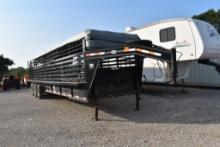 2018 DELCO 32' X 6'8" CATTLE TRAILER W/ RUBBER FLOOR (VIN # 5WWGB3238J6005780) (TITLE ON HAND AND WI