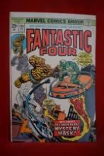 FANTASTIC FOUR #154 | THE MAN IN THE MYSTERY MASK! | GIL KANE - 1975 - GALACTUS MVS INTACT