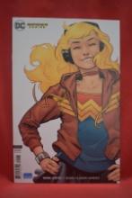 YOUNG JUSTICE #1 | 1ST APP OF NEW YOUNG JUSTICE TEAM, 1ST APP OF TEEN LANTERN | WONDER GIRL VARIANT