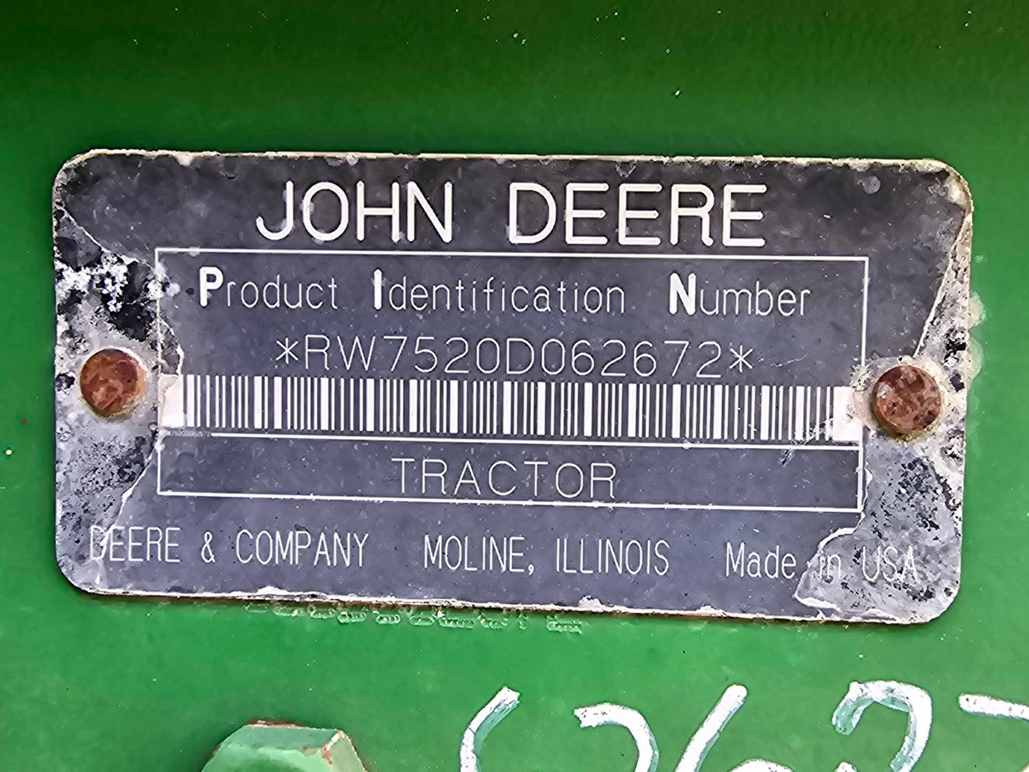 John Deere 7520 Farm Tractor