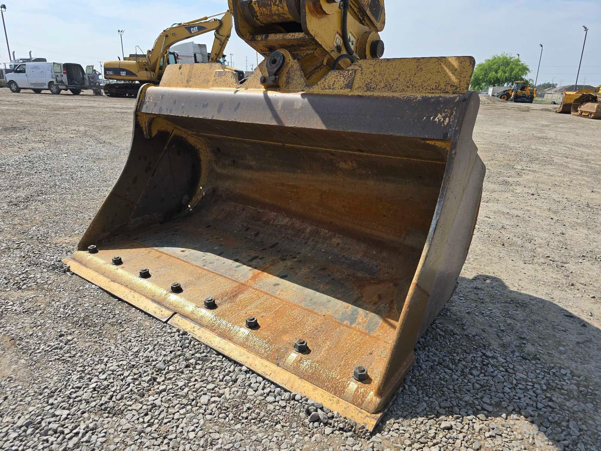 2016 Caterpillar M320F Wheeled Excavator