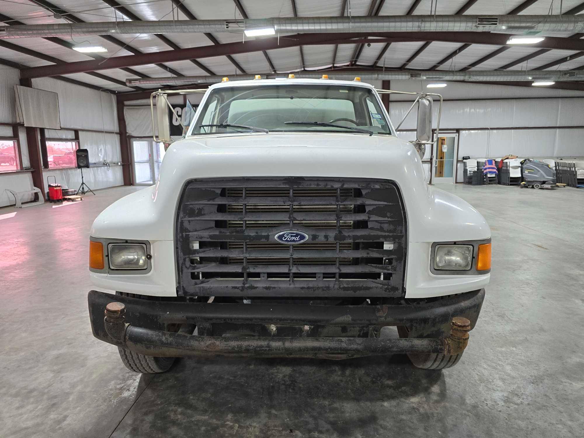 1996 Ford F800 Water Truck