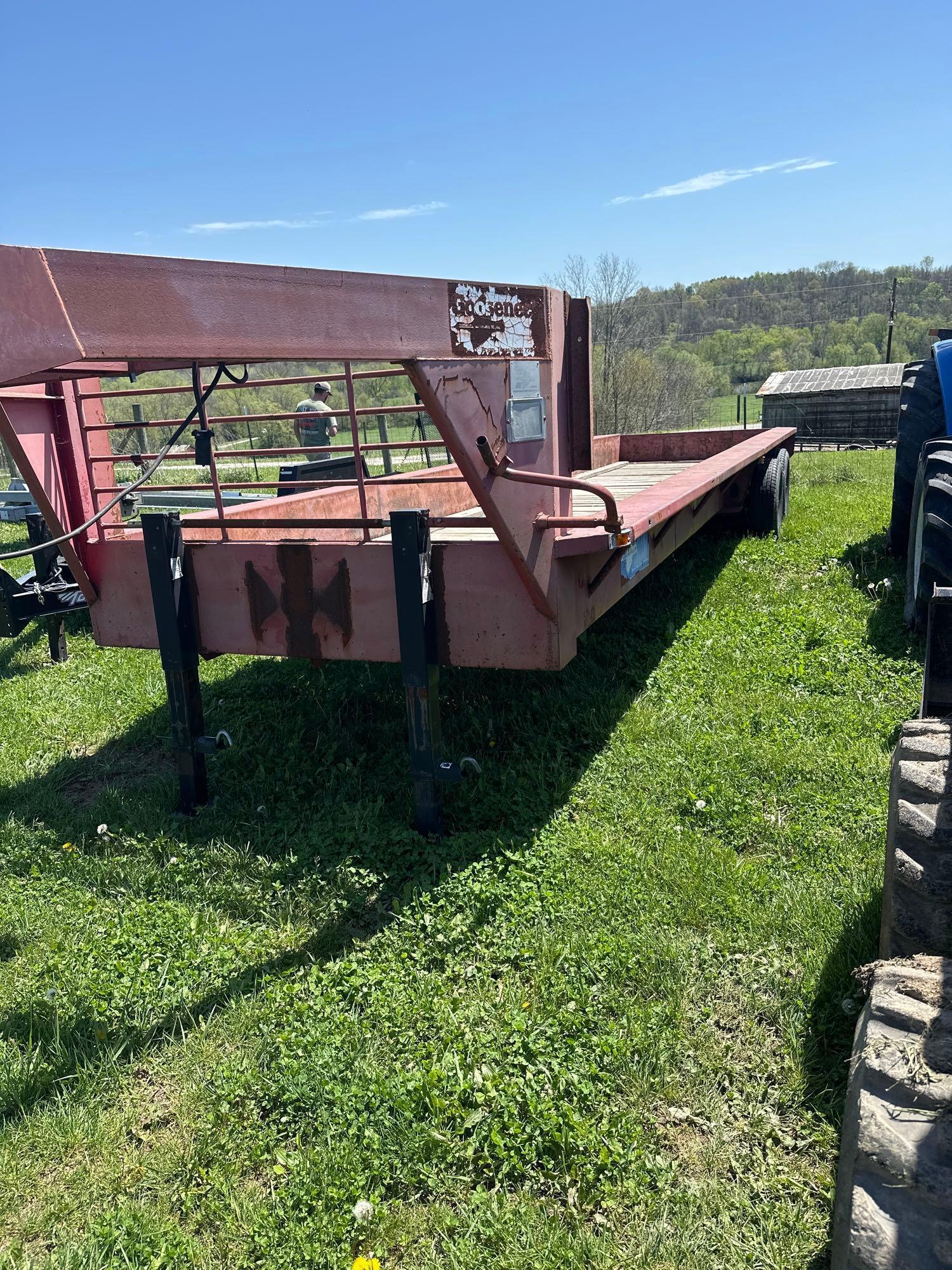 2008 Gooseneck trailer with title