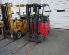 YALE 3000# Forklift   LPG (TANK NOT INCLUDED)