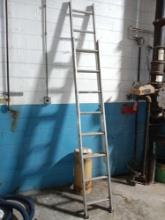 aluminum extension ladder