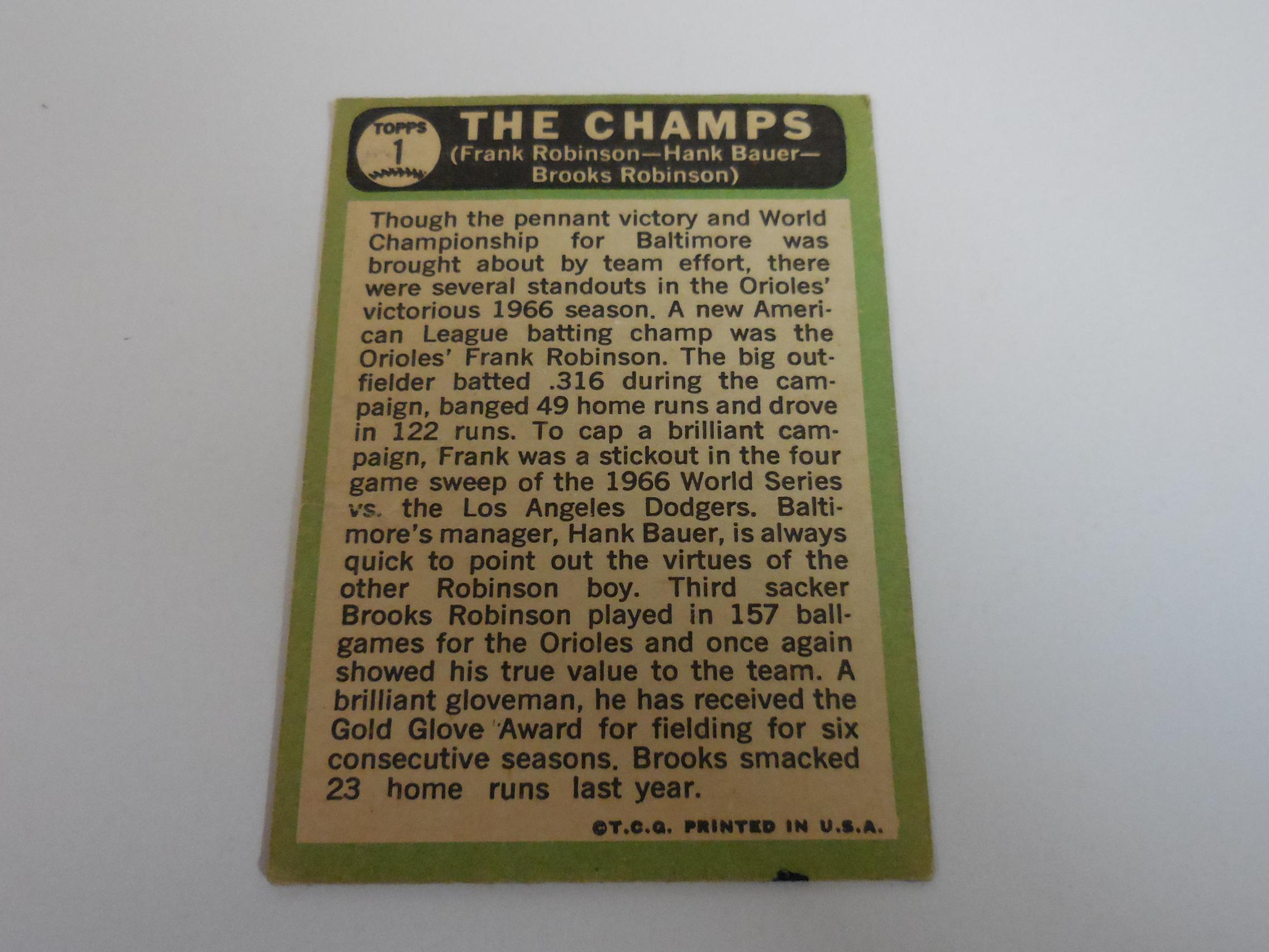 1967 TOPPS BASEBALL #1 THE CHAMPS BALTIMORE ORIOLES FRANK ROBINSON
