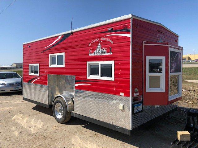 *** 2016 AMERICAN SURPLUS 8' X 16'V ICE CASTLE SINGLE AXLE CRANK UP AND DOWN FRAME FISH HOUSE,