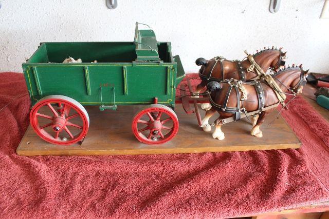 CUSTOM HORSE DRAWN DOUBLE BOX WITH 2