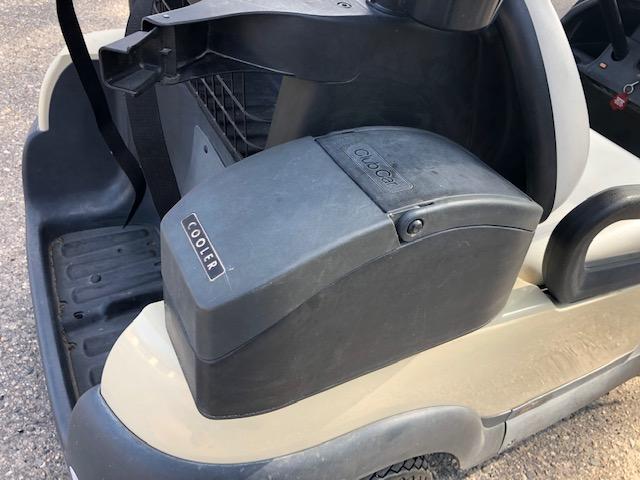 2004 CLUB CAR ELECTRIC GOLF CART, 48 VOLT CHARGER, ROOF, BALL WASHER, COOLE
