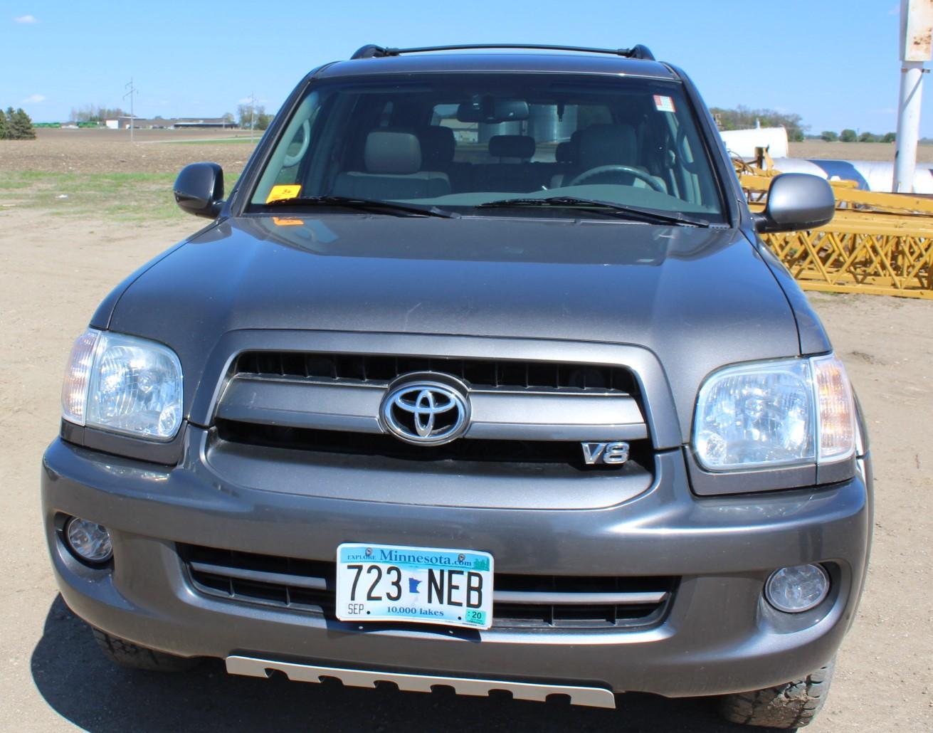 2007 Toyota Sequoia SR5 4x4, iForce 4.7L V8, Auto Trans, Leather Bucket Front Seats,