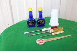 Gas and oil advertising, Service Oil Co Morris MN, screwdrivers, letter ope