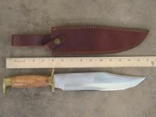 Knife w/Wood Handle and Leather Sheath KNIVES