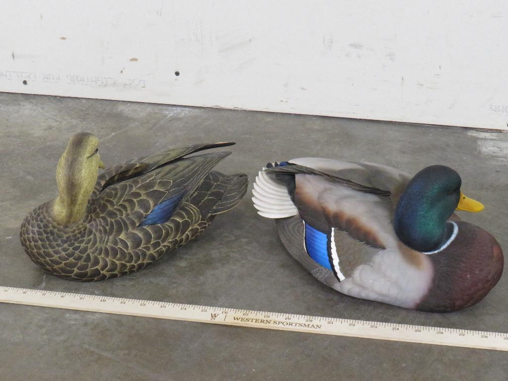 2 Beautifully Crafted Ducks Unlimited Special Edition 2006-07 Wood Duck Decoys (ONE$)