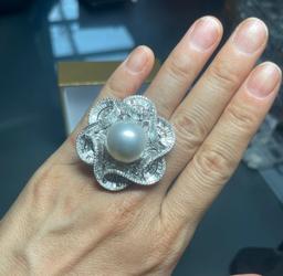 Handmade Piece by Designer Mischelle 18k White Gold South Sea Pearl Ring
