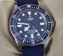 Tudor FXD Comes with Box & Papers