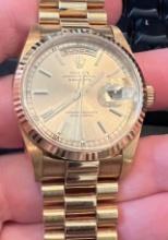 Used 18kt Gold Rolex 36mm Daydate Ref 18238 Comes with Box & Papers